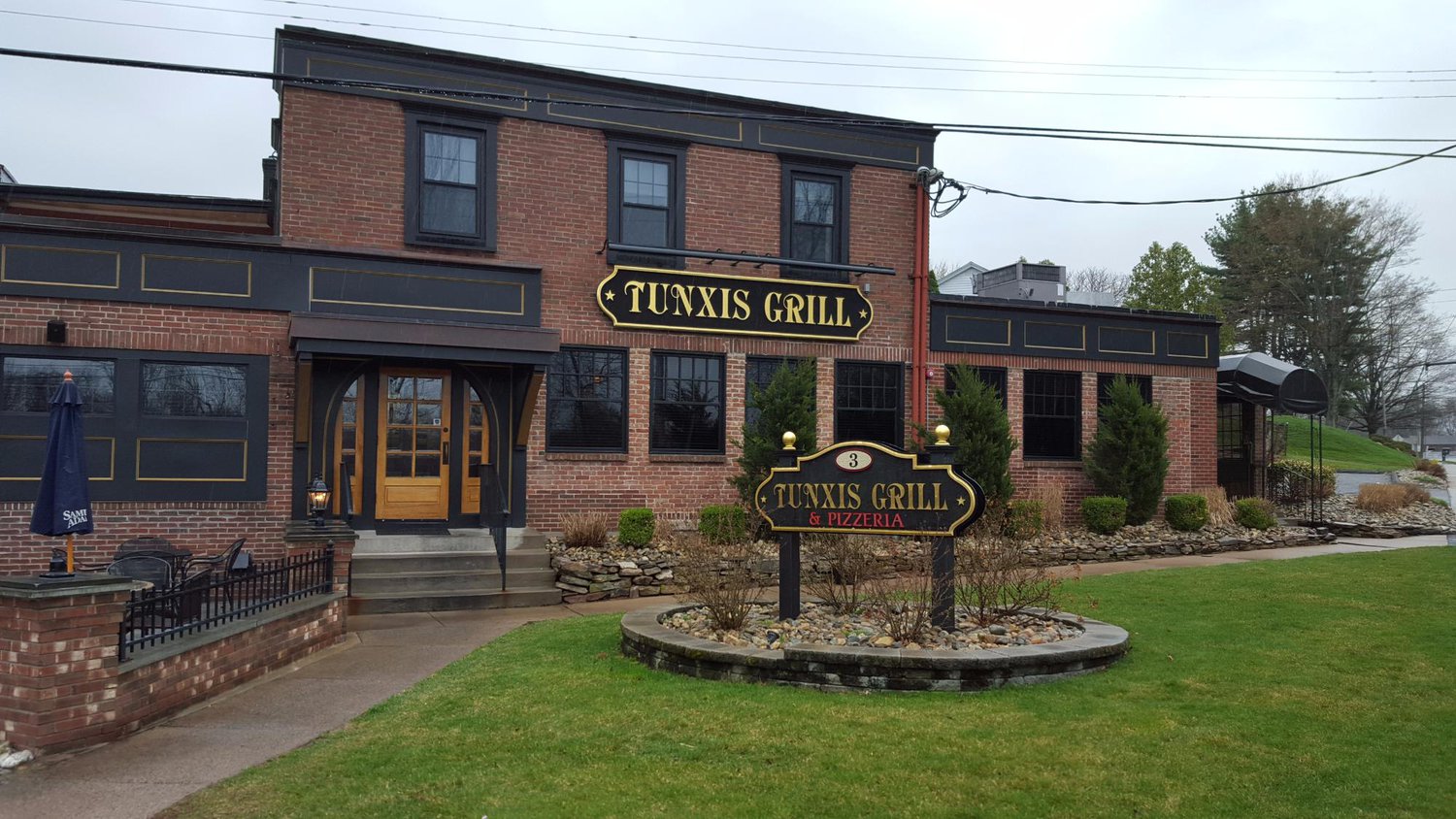 Tunxis Grill Windsor Ct