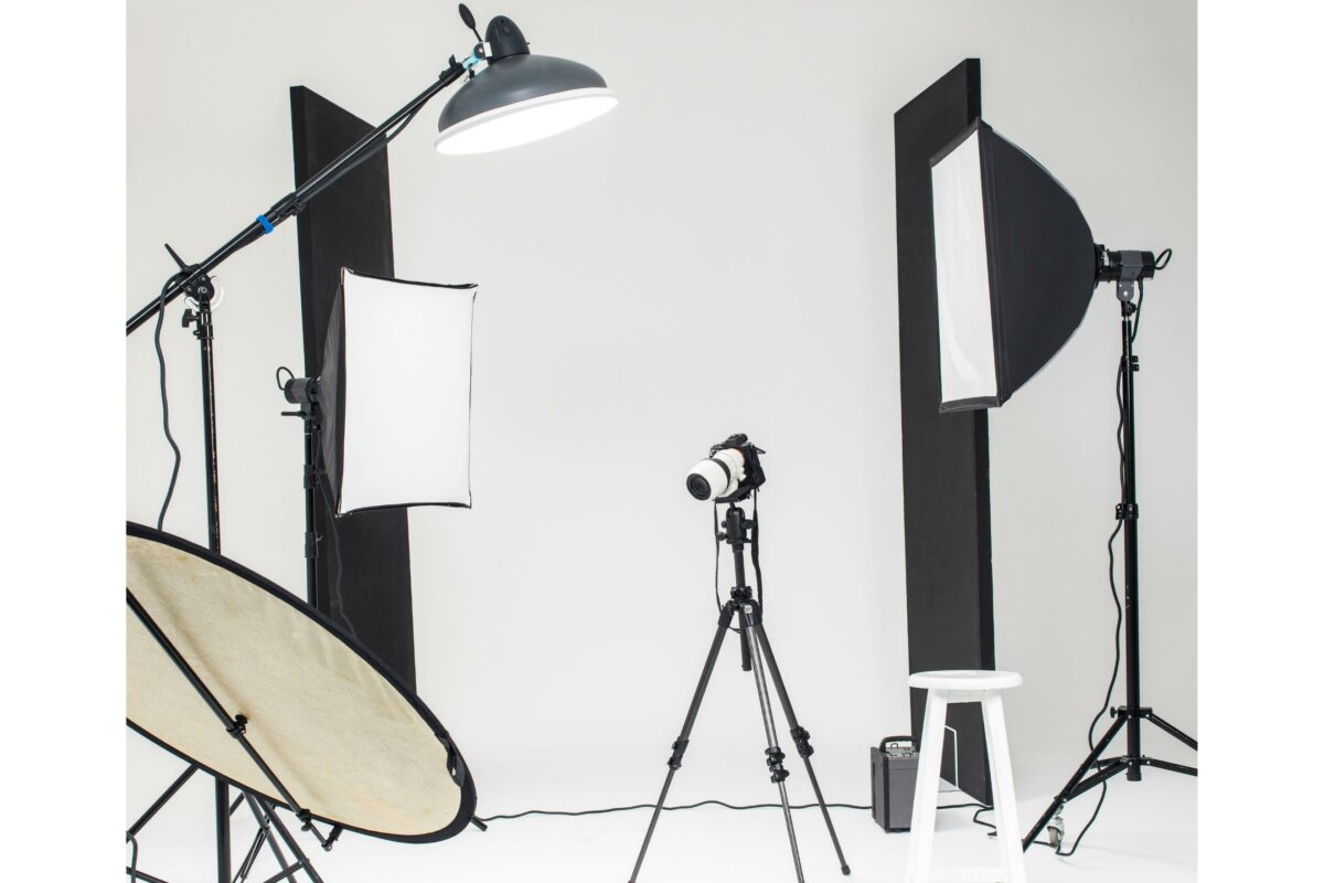 A Photo Studio Set Up With Lighting Techniques And Lights.